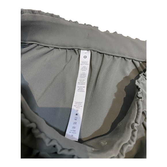 Womens Lululemon Athletica Keep Moving crop - Size 6 - Picture 5 of 7